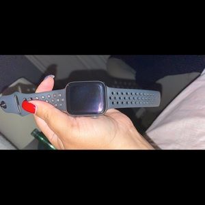 Apple Watch series 4 Nike edition